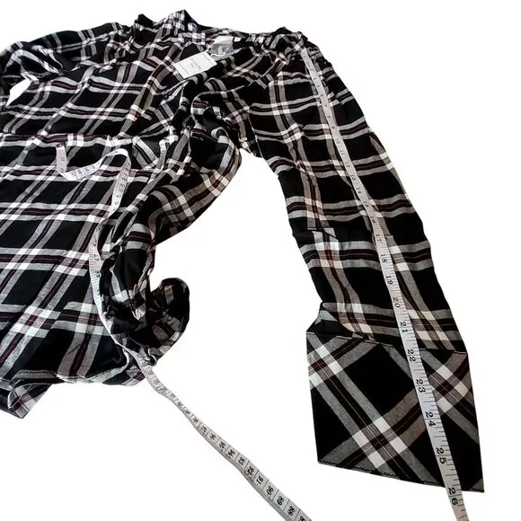 Zac & Rachel Womens Size 2X Black/White Plaid V-Neck Tie-Front Blouse 100% Rayon - Picture 8 of 12